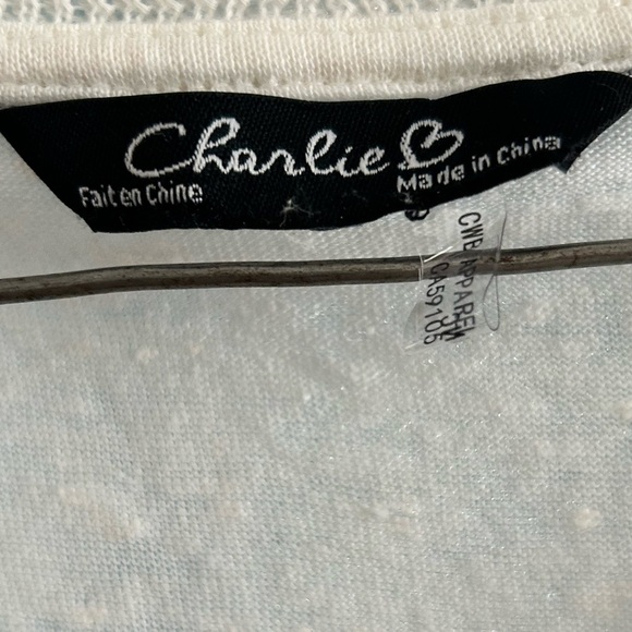 Classic White tee shirt by Charlie B -size XL- VNeck- short sleeve new/ like ne - Picture 3 of 7